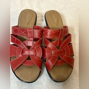 Rockport Walkability Leather Red Sandals Women’s Size 6 slip on cushioned heel